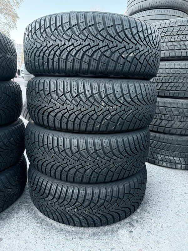 Goodyear Ultragrip 9 205/55 16