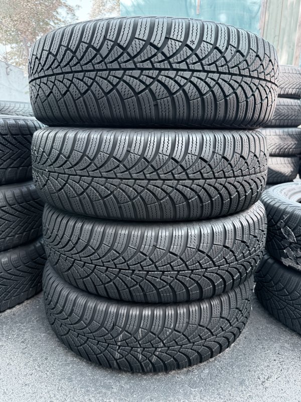 Goodyear Ultragrip 9 185/60 15