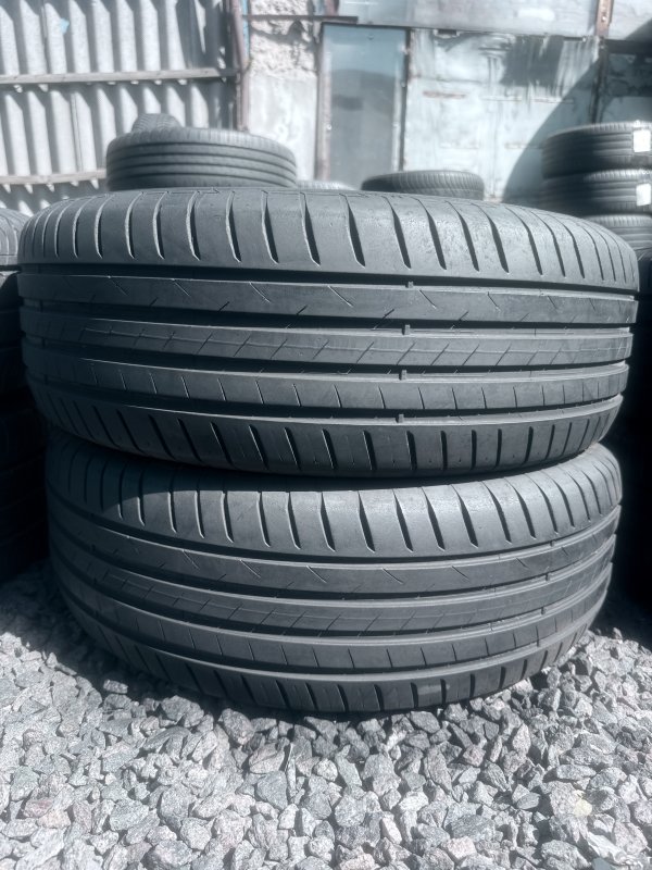 Vredestein Ultrac 215/60 16