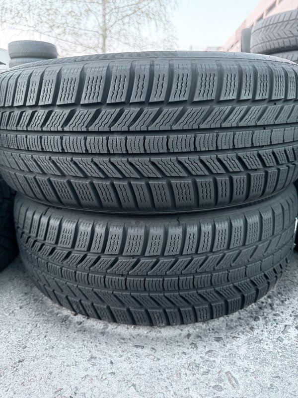 Continental TS870P 205/55 17