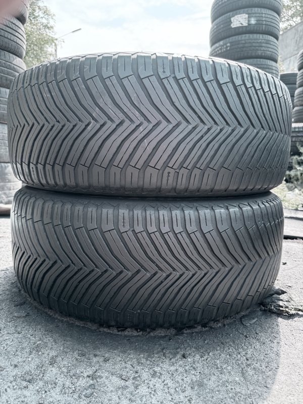 Michelin Crossclimate 2 235/50 19