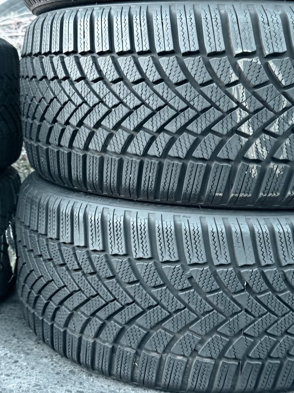 Bridgestone Blizzak LM005 235/40 18
