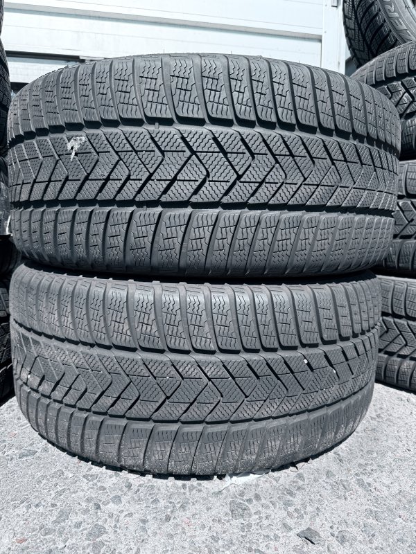 Pirelli Sottozero 3 RSC 275/40 20