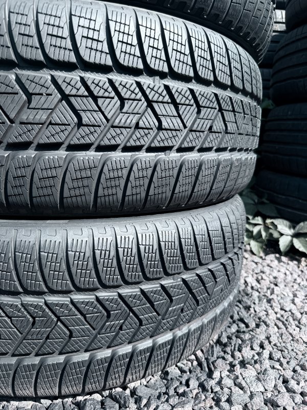 Pirelli Scorpion Winter 245/50 20