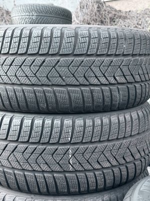 Pirelli Sottozero 3 Антипрокол 235/45 18