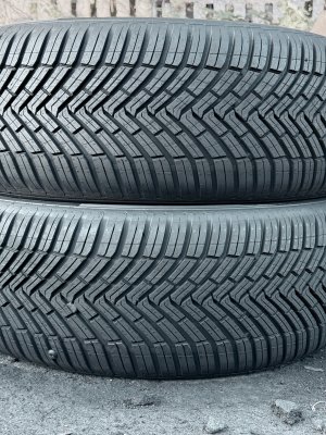 Continental Allseason 235/55 18