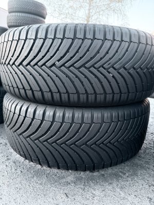 Bridgestone Blizzak 6 215/55 17
