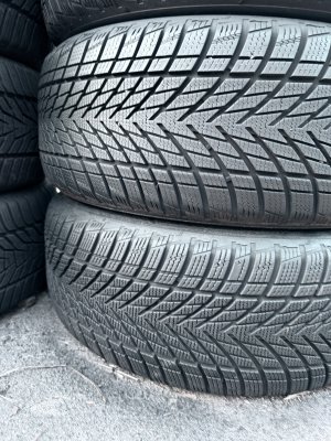 Goodyear Perfomance 3 235/45 20