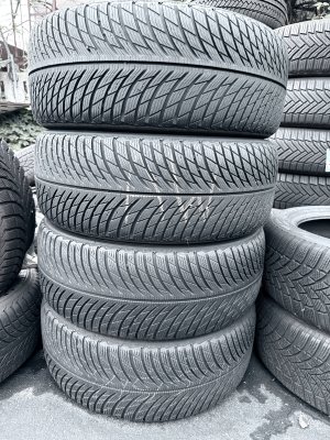 Michelin Alpin 5 215/50 18