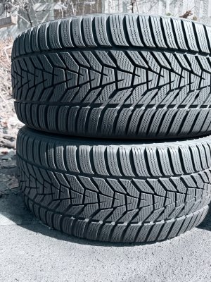 Hankook winter Icept Evo3 255/45 19