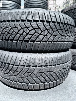 Goodyear Ultragrip Perfomance+ 235/50 19