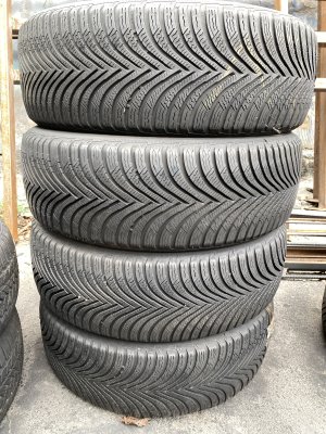 Michelin Alpin 5 205/55 19
