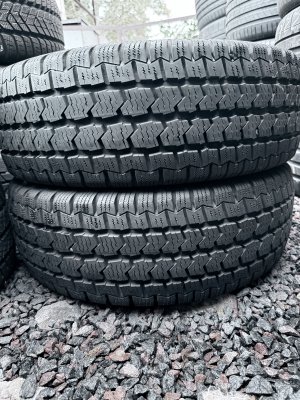 Continental Vanco FourSeason 2 215/65 16
