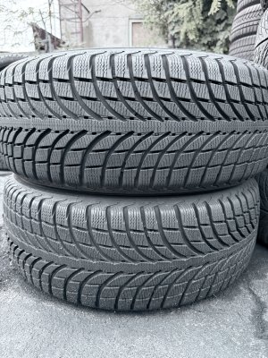 Michelin Latitude Alpin LA2 215/55 18