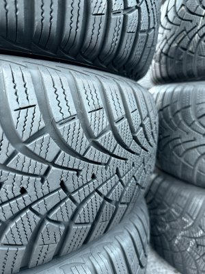 Goodyear UltraGrip 9+ 205/55 16