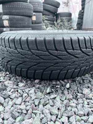 Kumho Kumho WinterCraft 215/65 16