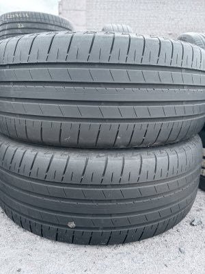 Bridgestone Turanza T005 215/55 18