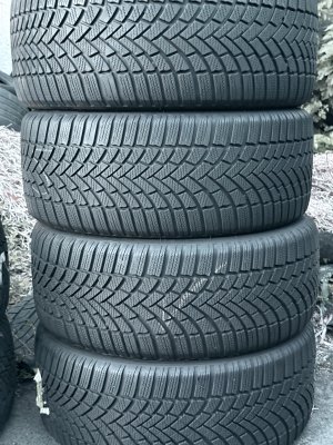 Bridgestone LM005 235/45 18