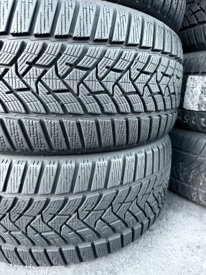Dunlop Winter Sport 5 235/45 18