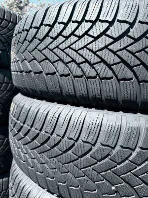 Bridgestone Blizzak LM005 215/60 17