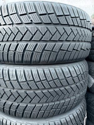 Vredestein Wintrac Pro 235/45 18