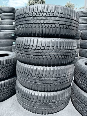 Bridgestone Blizzak 001 235/45 18