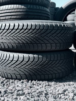 Pirelli Cinturato Winter 195/65 15