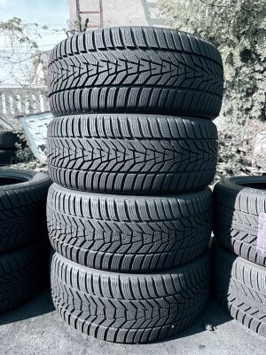 Hankook winter Icept Evo3 235/40 19