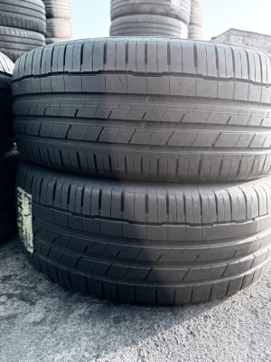 Hankook S1 Evo 3 235/55 19