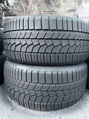 Continental TS860S 235/35 20