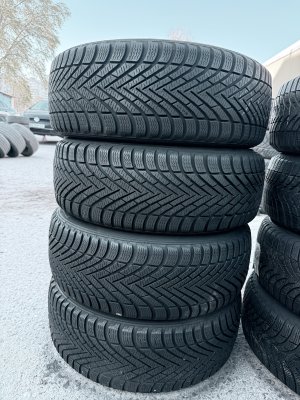 Pirelli Winter Cinturato 205/55 16