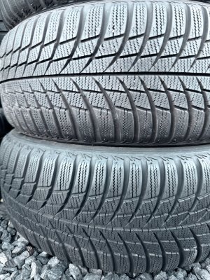 Bridgestone Blizzak LM001 205/55 16
