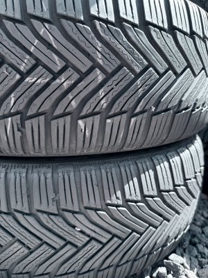 Michelin Alpin 6 205/55 16