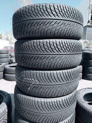 Michelin Pilot Alpin 5 215/55 18