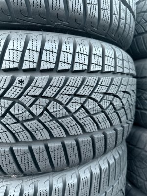 Goodyear Perfomance + 225/45 17