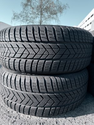 Pirelli Sottozero 3 RSC 245/40 19