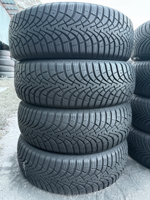 Goodyear UltraGrip 9 195/60 16