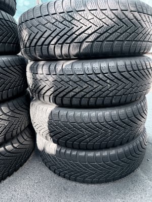 Pirelli Winter Cinturato 185/60 15