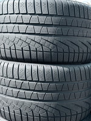 Pirelli Sottozero W240 295/30 20