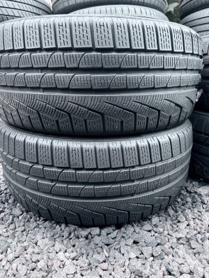 Pirelli SottoZero w270 235/35 20
