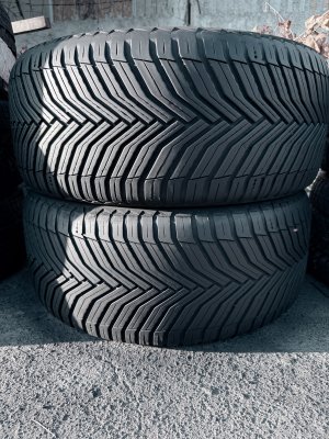 Michelin Crossclimate 2 245/40 18