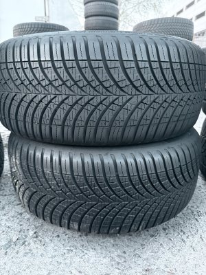 Goodyear 4Seasons Gen 3 205/50 17