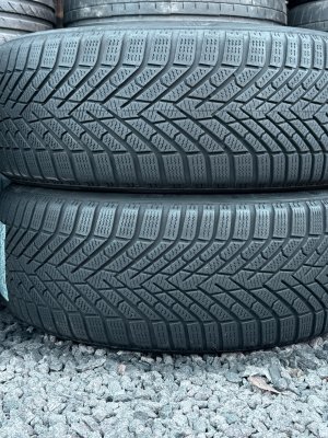 Pirelli Scorpion Winter 2 235/45 21
