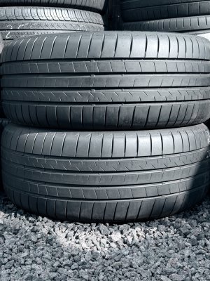Bridgestone Alenza 001 255/50 20