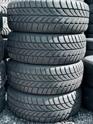Maxxis Arctictreker 205/55 16