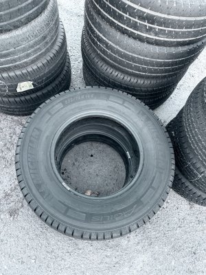 Michelin Agilis 225/75 16
