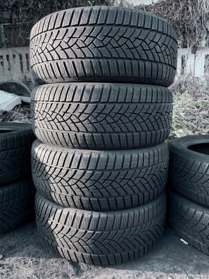 Goodyear UltraGrip Perfomance + 225/45 18