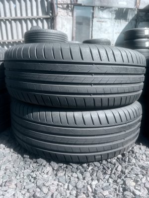 Vredestein Ultrac 215/60 16