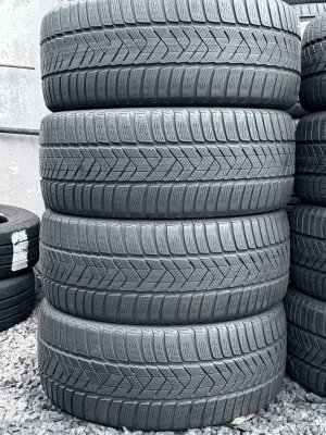 Pirelli Sottozero 3 235/40 19